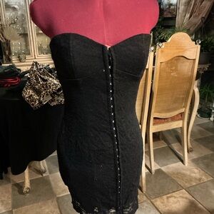 Elegant Black Strapless Dress